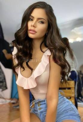 Ночные бабочки Омска: честные фото и услуги — погружение в мир интимного досуга